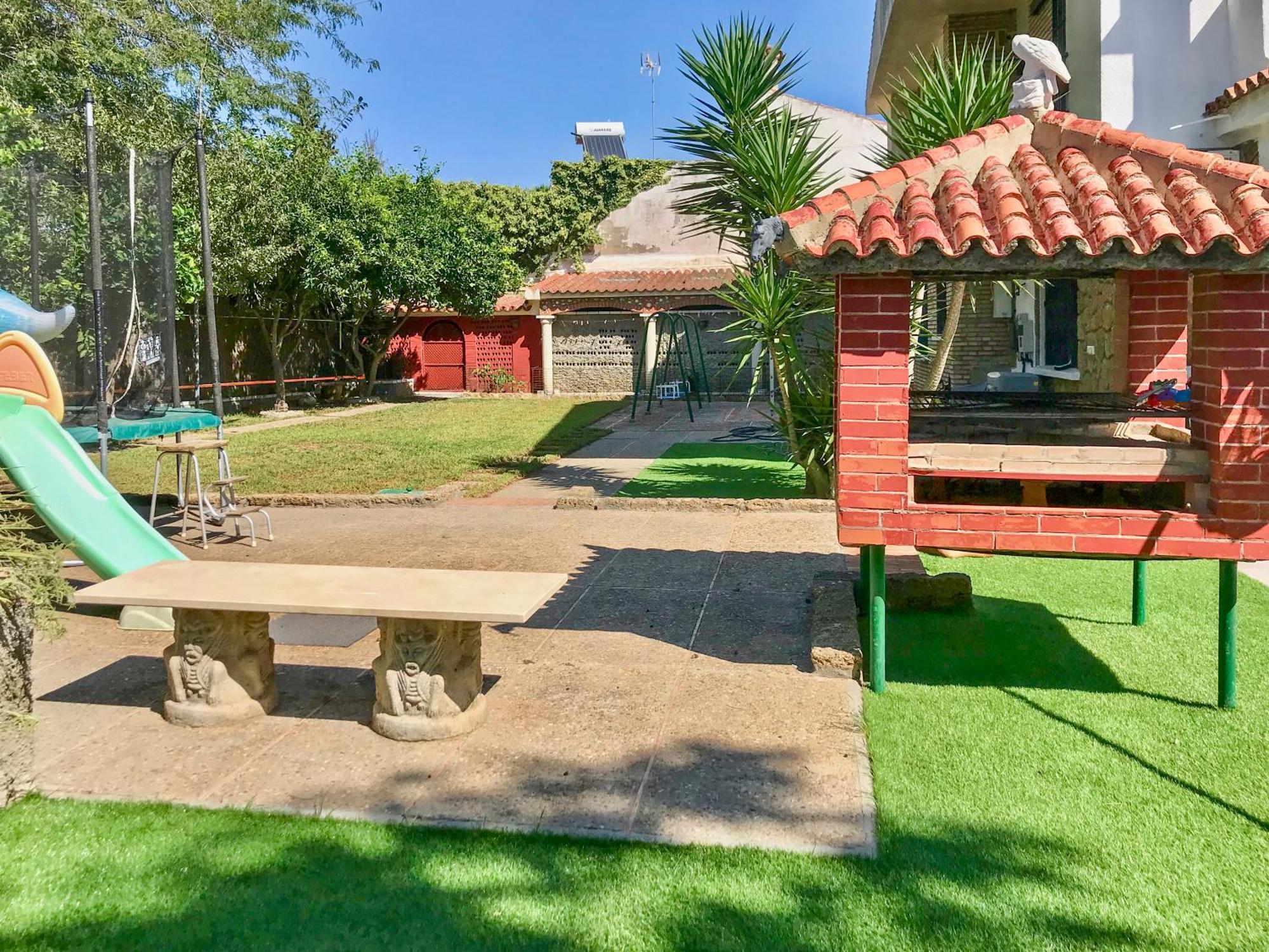 Villa Alamos Jerez I Piscina Salada Climatizada I Bbq I Jardines I 850M2 Jerez de la Frontera Exterior photo