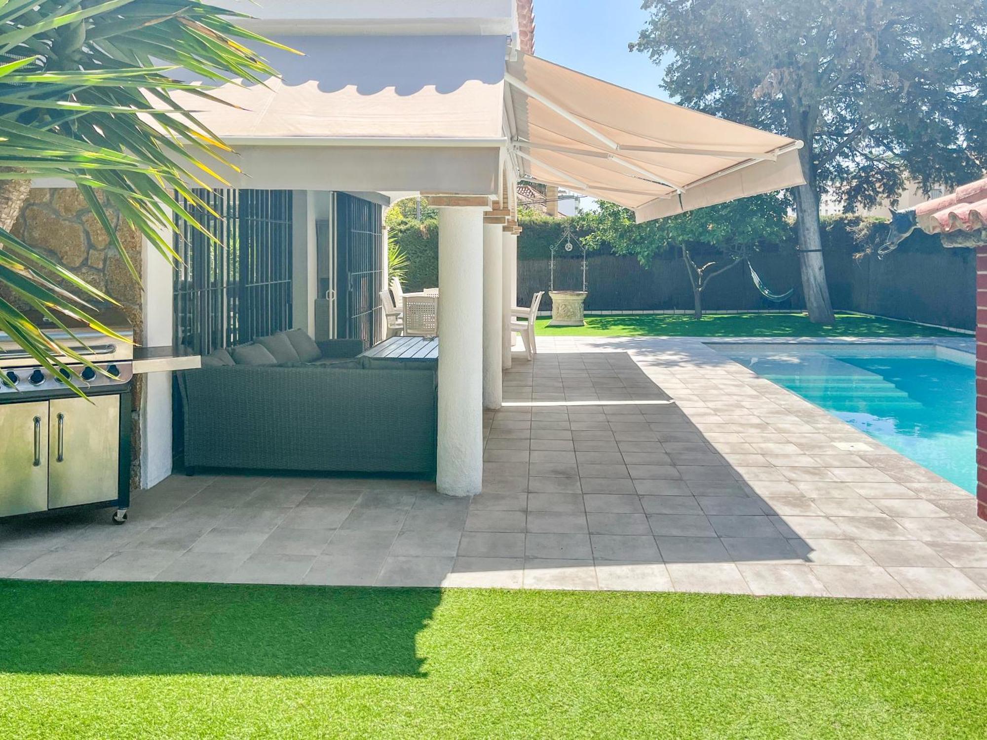 Villa Alamos Jerez I Piscina Salada Climatizada I Bbq I Jardines I 850M2 Jerez de la Frontera Exterior photo